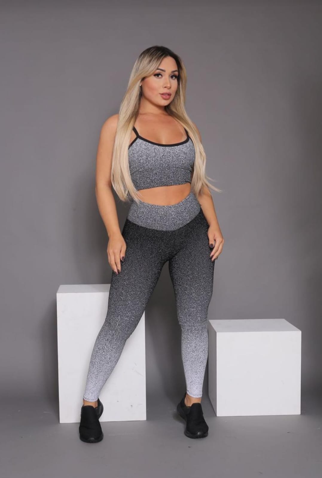 Conjunto Fitness Degradê Empina Bumbum Femin